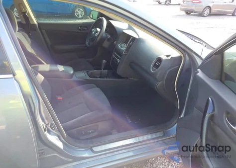 2010 Nissan Maxima 3.5 S z USA, uszkodzony, nr VIN 1N4AA5AP3AC801120